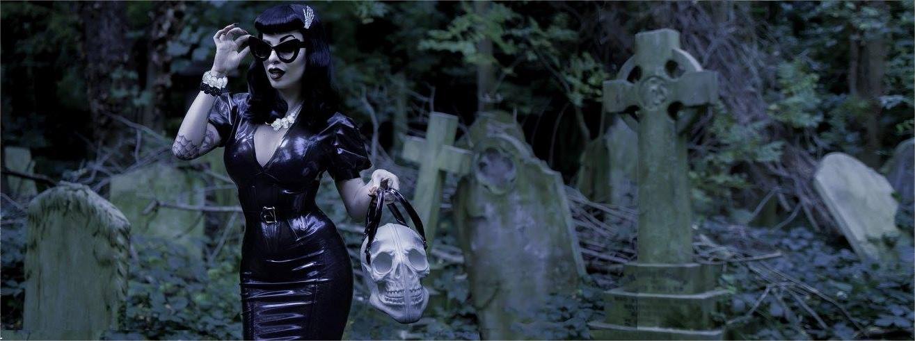 Kreepsville Halloween Town Store -Kreepsville Halloween Town Store 12273546 1076643909020667 9057675969271858975 o